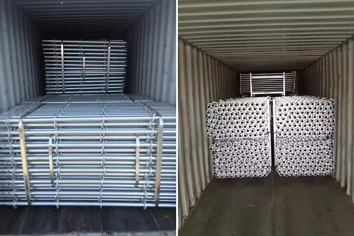 Ringlock scaffolding loaded inside a 40ft container: strapped ledger bundles on the left and hexagonal packs of standards on the right